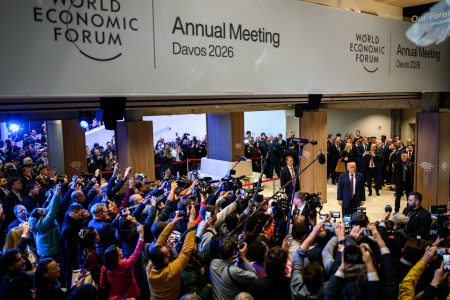 Trump pune pe seama consumului excesiv de aspirină o nouă vânătaie de pe mână - poza 1