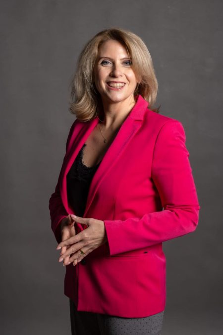 Maturizarea profesională: de la public relations (PR) la arhitectura reputației, inteligență comportamentală și responsabilitate individuală (opinie Luciana Elena Petrescu) - poza 1