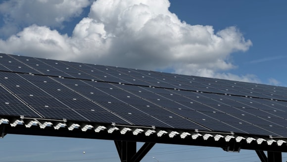 Rom&acirc;nia &icirc;și extinde producția de energie solară printr-o finanțare de 34 milioane EUR de la BEI
 - poza 1