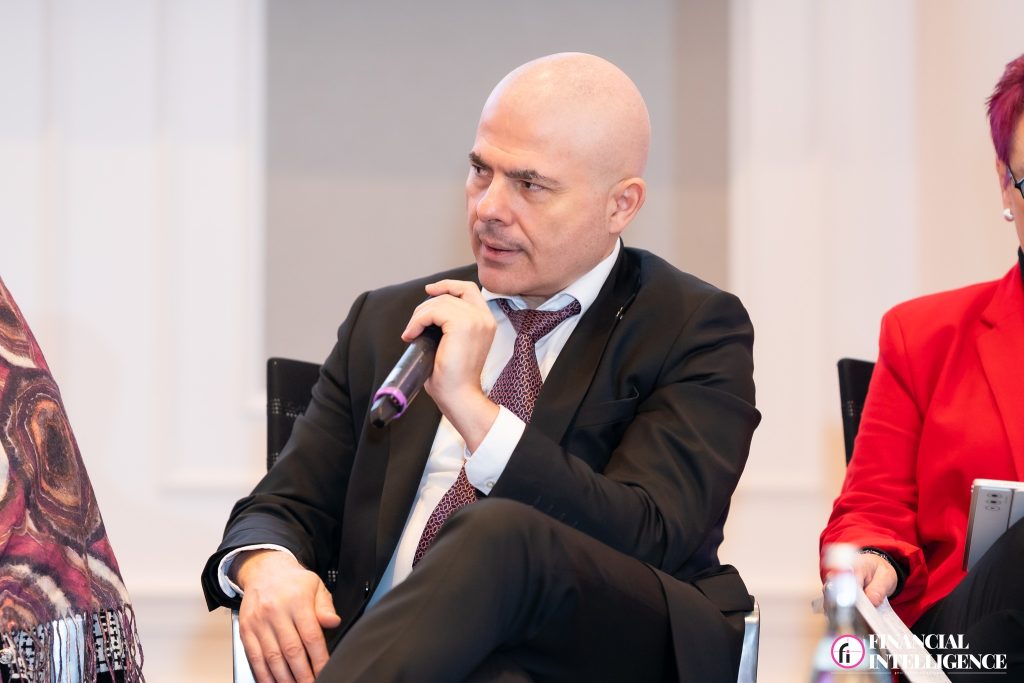 Vulpescu, BVB: Finanțările la costuri mai avantajoase demonstrează faptul că investitorii apreciază angajamentele de sustenabilitate luate de emitenți
 - poza 1