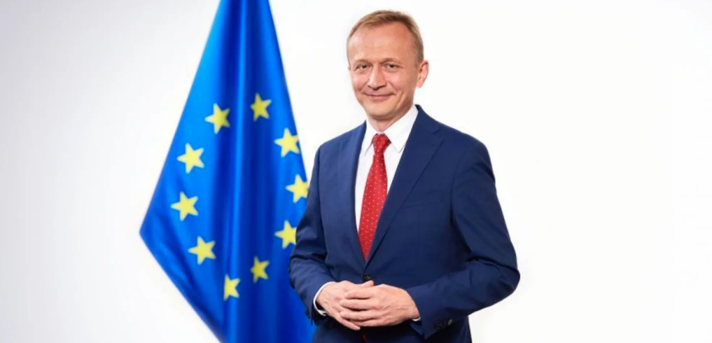 Comisia Europeană ia &icirc;n considerare crearea propriei unităţi de informaţii
 - poza 1