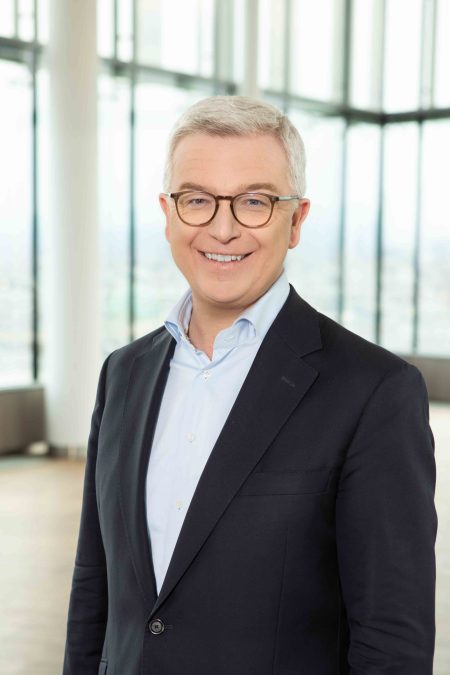 Michael Höllerer va prelua președinția Consiliului de Supraveghere al Raiffeisen Bank România - poza 1