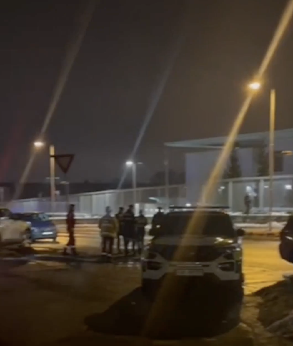 O explozie la ambasada SUA din Oslo a provocat pagube minore; nu au fost raportate victime, a transmis poliția
 - poza 1