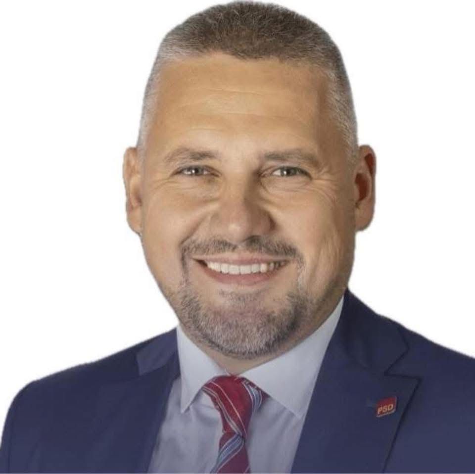 B&eacute;k&eacute;si Csaba, noul președinte ANPC: Activitatea instituţiei pe care o &icirc;ndrum să depăşească strict caracterul punitiv, orient&acirc;ndu-se către o acţiune proactivă de remediere a disfuncţionalităţilor
 - poza 1