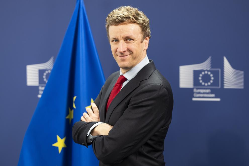 Comisia Europeană se delimitează de ameninţările lui Zelenski &icirc;mpotriva lui Orban
 - poza 1