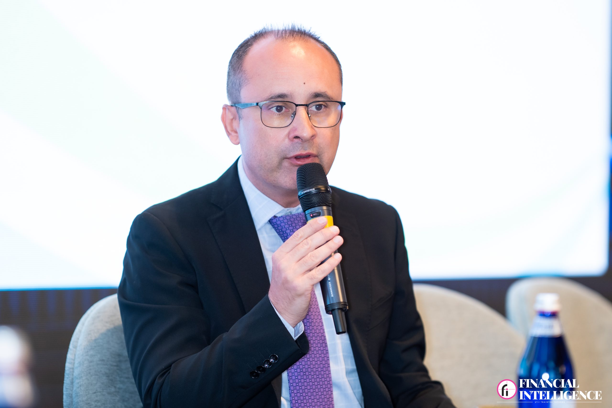 Cristian Bușoi, secretar de stat în Ministerul Energiei: Solicitarea privind evaluarea actualizării strategiei SMR nu a fost suficient fundamentată; Acționarii Nuclearelectrica, inclusiv Ministerul Energiei, au respins reevaluarea strategiei pentru reactoarele modulare mici