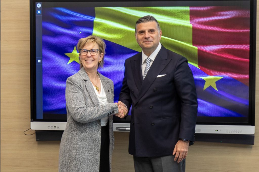 Petrescu, ASF: Rom&acirc;nia este implicată activ &icirc;n procesul de consolidare a piețelor financiare europene, susținem păstrarea ideii de contribuție autentică integrată unei viziuni comune
 - poza 1