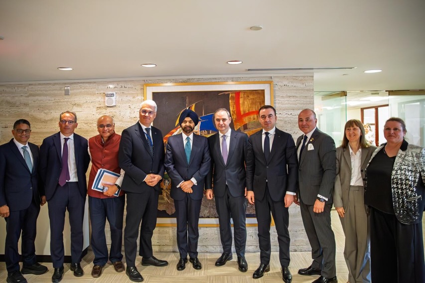 Bogdan Ivan, &icirc;nt&acirc;lnire cu Ajay Banga, președintele Grupului Băncii Mondiale: &ldquo;Obiectivul meu la Washington este clar: Rom&acirc;nia să fie prima țară din lume &icirc;n care Banca Mondială finanțează producția de energie nucleară&rdquo;
 - poza 2