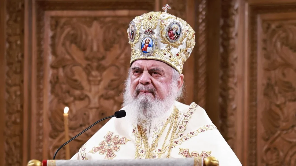 Patriarhul Daniel: &Icirc;nvierea lui Hristos este adevărul central al credinţei şi vieţii creștine (Text integral)
 - poza 1