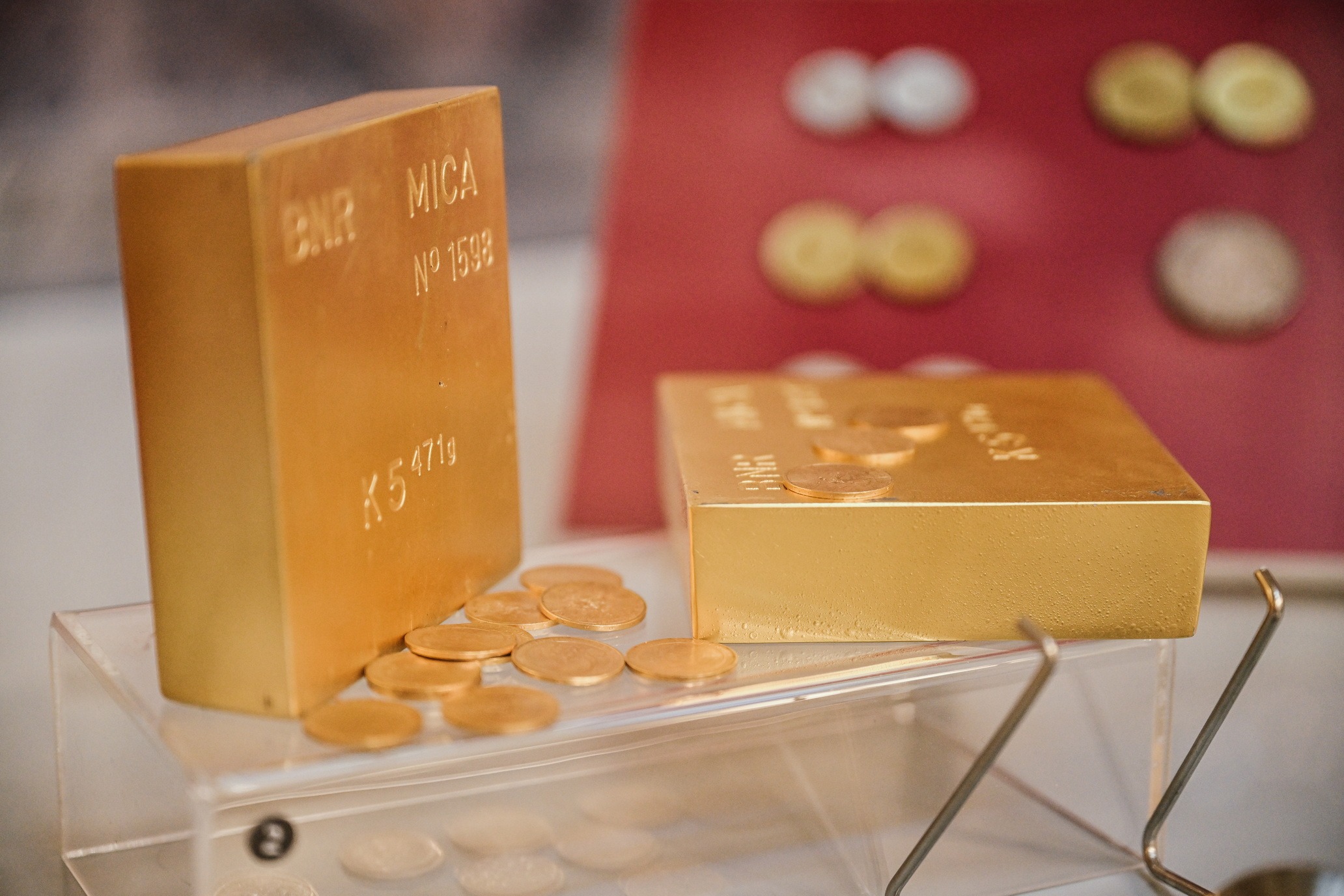 Cosmin Marinescu: Reabilitarea economisirii &icirc;n era consumului; Educația financiară trebuie să reprezinte un obiectiv strategic pentru o societate civilizată
 - poza 4