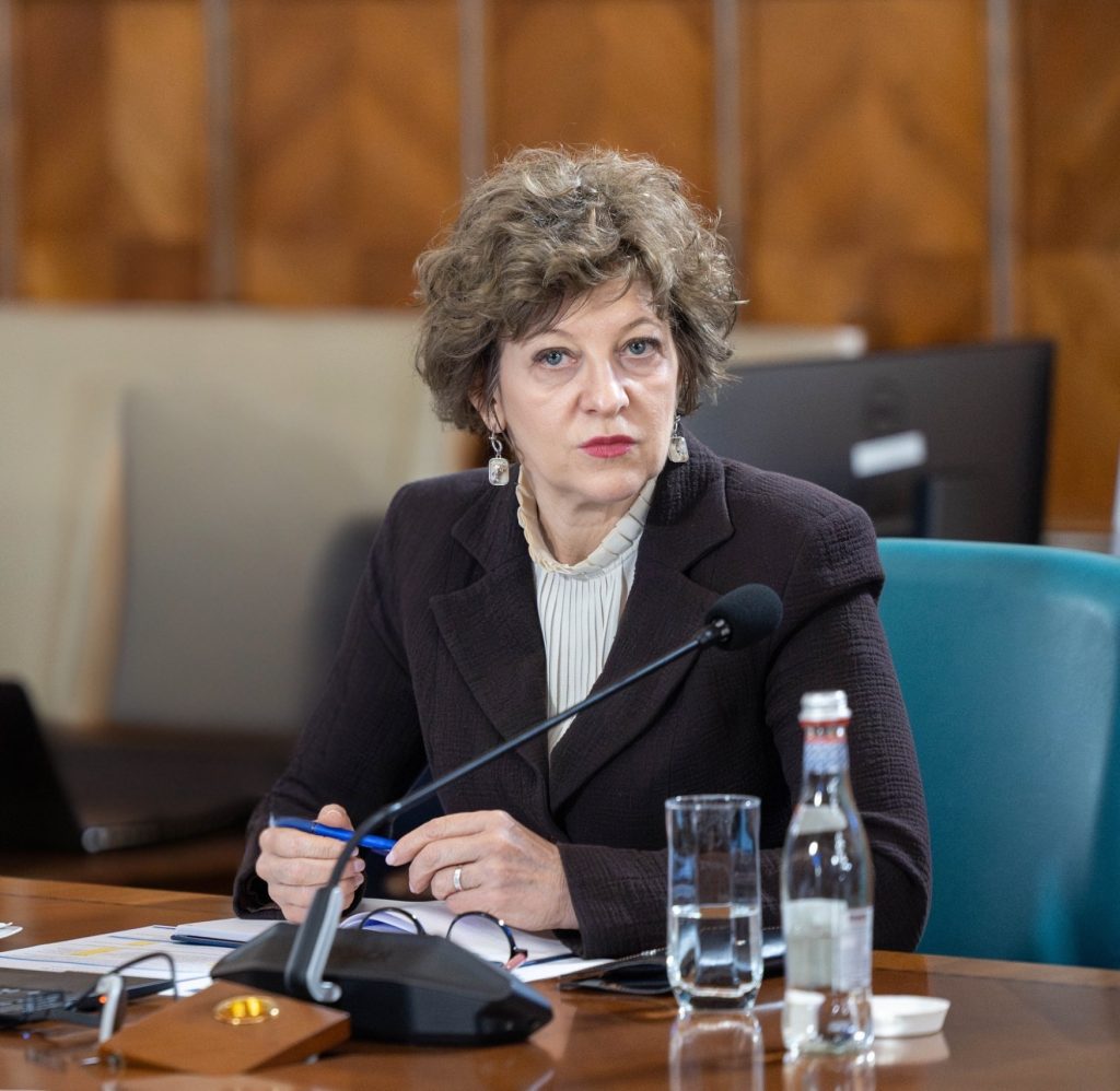 Gheorghiu: Ce se &icirc;ncearcă să se propage despre presupusa &lsquo;v&acirc;nzare hoțească&rsquo; a unor pachete de acțiuni ale statului e un fake news
 - poza 1