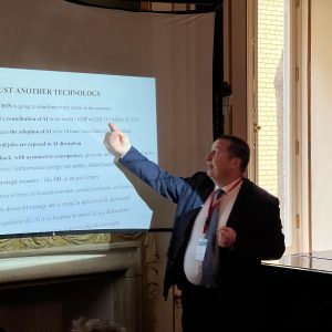 Economia mondială ar putea maximiza beneficiile AI, dacă și numai dacă inteligența artificială este implementată într-o manieră coordonată, în cadrul unor acorduri multilaterale (Andrei Rădulescu) - poza 1