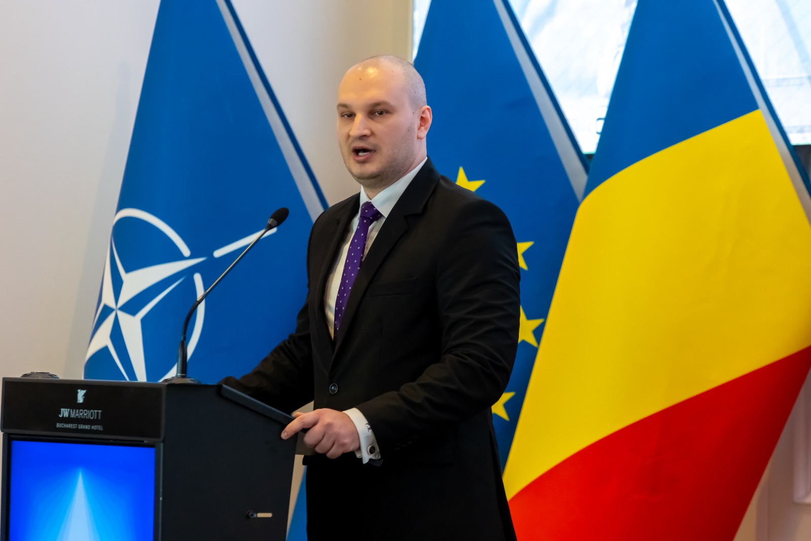 Interviu Răzvan Pîrcălăbescu: Organizația Patronală “Industria de Apărare” este deschisă colaborării pentru a transforma programul SAFE dintr-o simplă achiziție externă într-un motor de dezvoltare națională; ROMARM trebuie să ocupe un loc central în acest proces
- poza 3