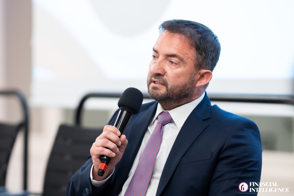 TAROM continuă restructurarea şi aşteaptă primele aeronave Boeing 737 MAX, din vară
 - poza 1