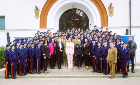 Educație, Leadership, Vocație &ndash; She For Romania: mai mult dec&acirc;t o campanie, o investiție &icirc;n viitorul Rom&acirc;niei
 - poza 1