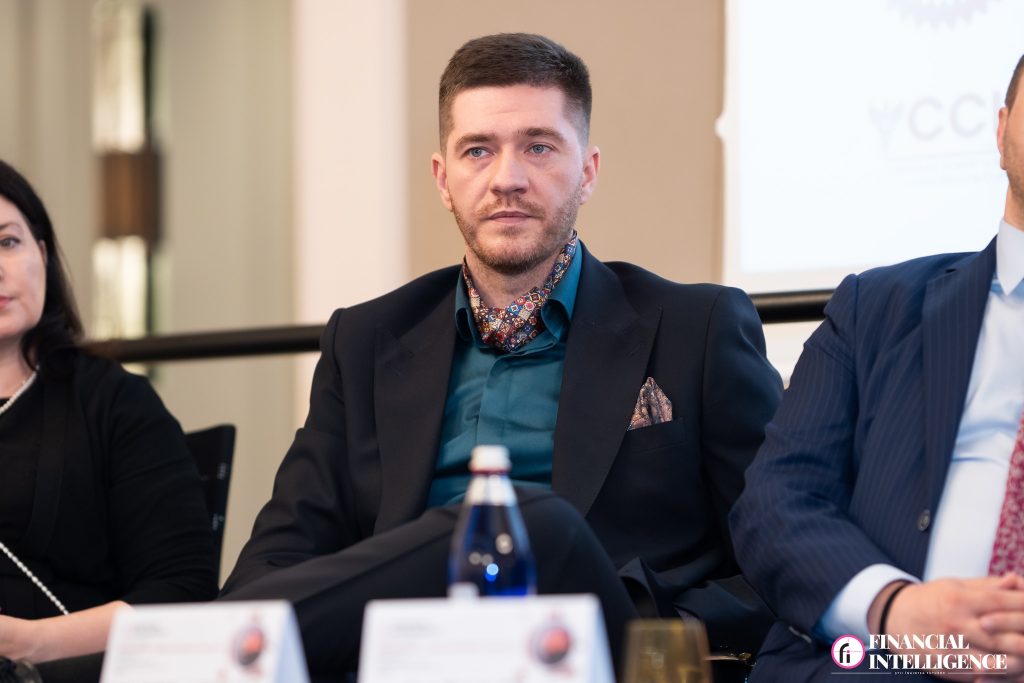 Cosmin Dumitrașcu, ABS Group Rom&acirc;nia: Antreprenorii trebuie să &icirc;și cunoască afacerea și obligațiile; Dacă nu &icirc;nțelegi legile de bază, te poți trezi &icirc;ntr-o situație din care nu mai știi pe unde să mai scoți cămașa; Statul vede tot prin SAF-T, dar nu ajută companiile &icirc;n dificultate
 - poza 1