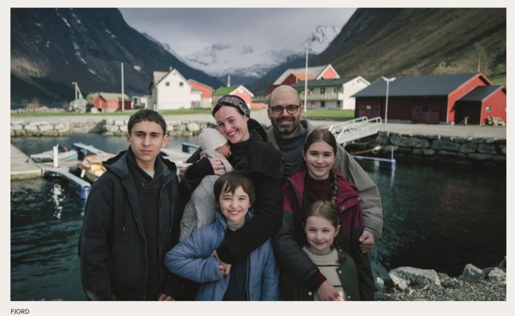 Cannes 2026: Filmul &lsquo;Fjord&rsquo;, regizat de Cristian Mungiu, a c&acirc;știgat trofeul Palme d&rsquo;Or
 - poza 1