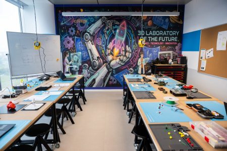 Genesis College lansează IDeA HUB &ndash; laboratorul interdisciplinar care conectează toate materiile &icirc;ntr-un mod practic
 - poza 1