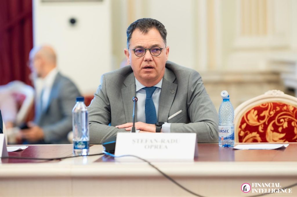 Radu Oprea: Reindustrializarea trebuie să fie orientată spre tehnologii moderne şi inovare
 - poza 1