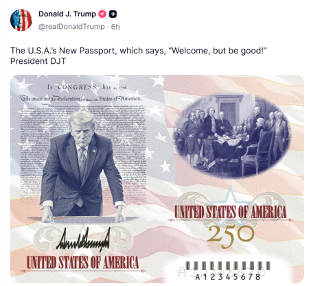 Trump prezintă un nou paşaport american, cu o fotografie memorabilă a sa - poza 1