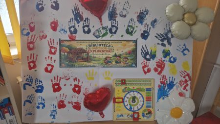 100 de cărți, sute de vise: la Sahastru s-a deschis prima minibibliotecă pentru copiii grădiniței și școlii primare cu sprijinul Asociației INACO
 - poza 1
