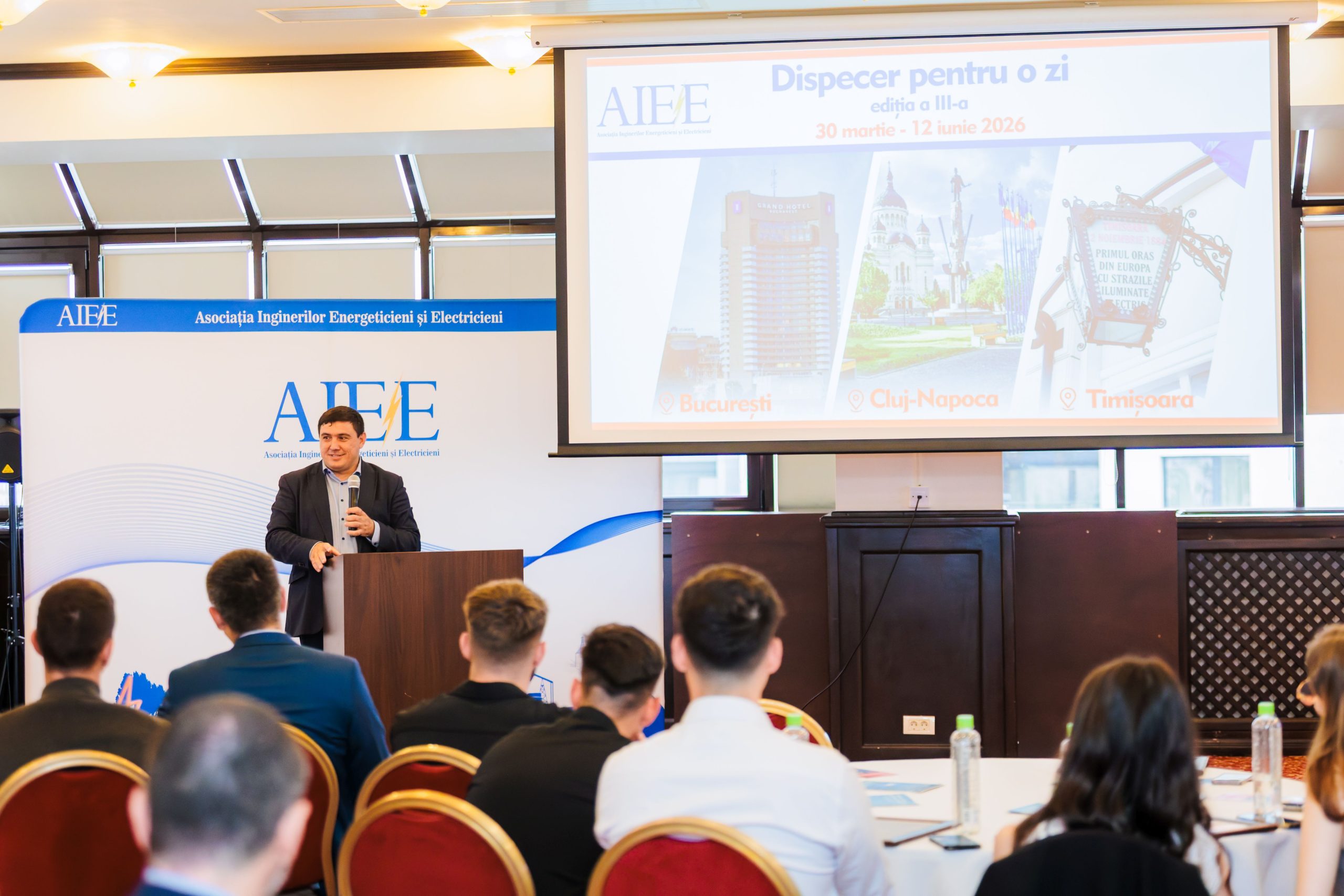 AIEE a încheiat cea de-a III-a ediție a proiectului „Dispecer pentru o zi”: 15 studenți, 4 dispecerate și o experiență care le poate defini cariera
- poza 2