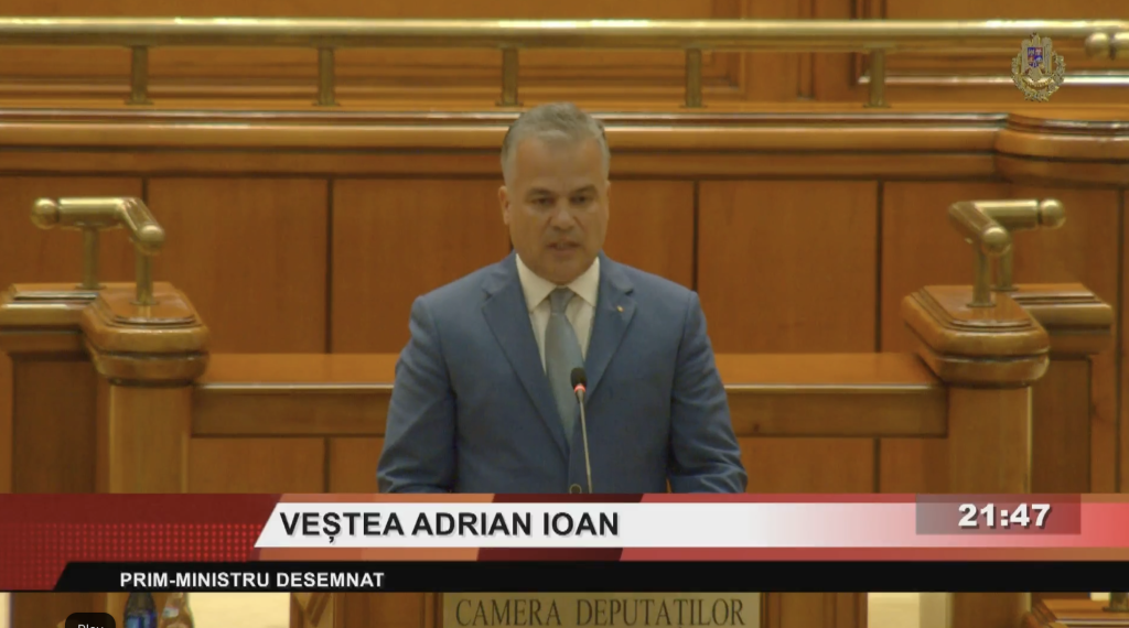 Şedinţă &icirc;n Parlament pentru &icirc;nvestirea Guvernului / Veştea: Orice secundă fără Guvern &icirc;nseamnă dezastru pentru ţară / George Simion: Nu voi obliga niciun coleg să voteze &icirc;ntr-un fel sau altul; parlamentarii AUR au ieșit din sală
 - poza 1
