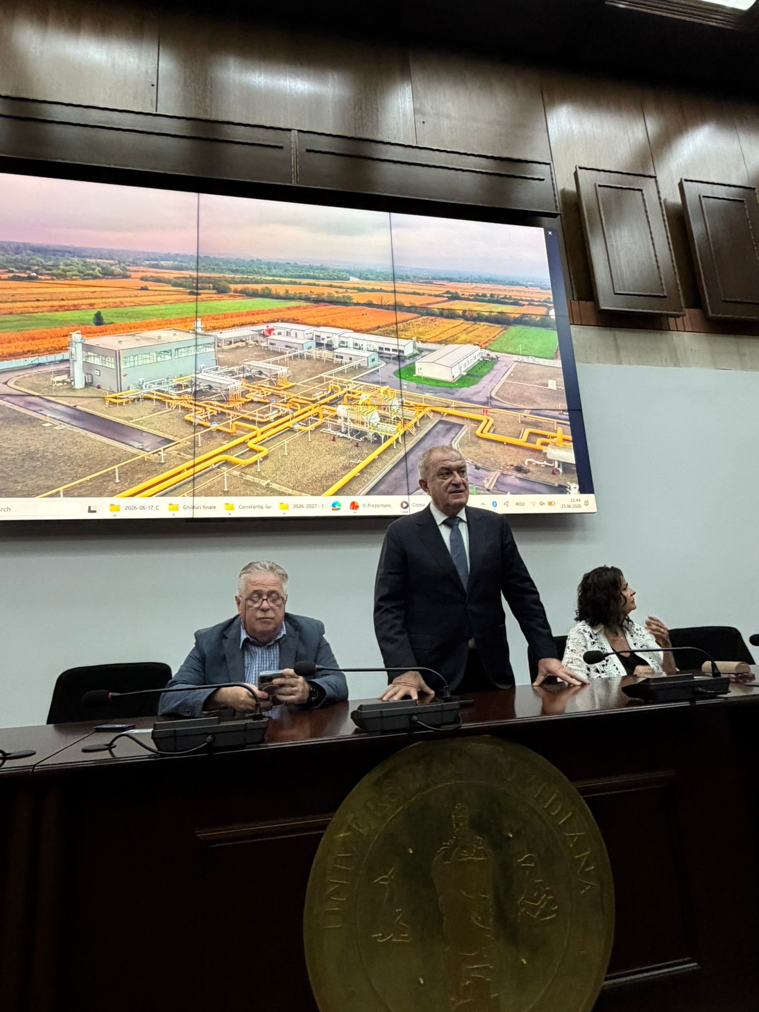 Ion Sterian, Directorul General Transgaz, s-a &icirc;nt&acirc;nit cu studenții și cadrele unversitare de la Universitatea Ovidius din Constanța
 - poza 3