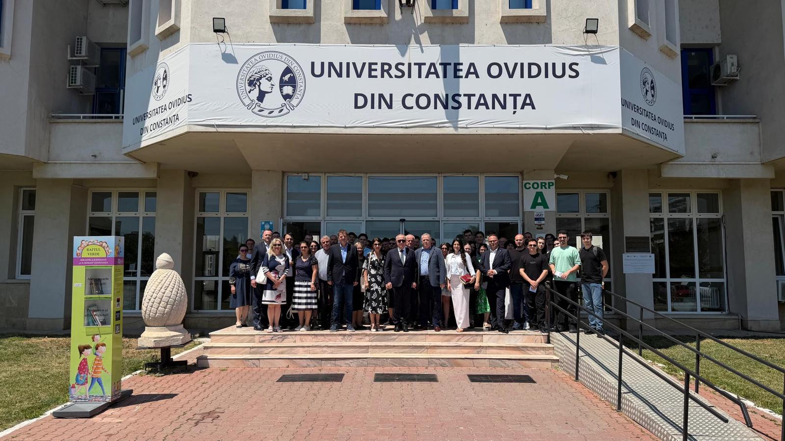 Ion Sterian, Directorul General Transgaz, s-a &icirc;nt&acirc;nit cu studenții și cadrele unversitare de la Universitatea Ovidius din Constanța
 - poza 2