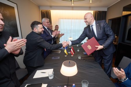 Ucraina şi Letonia au semnat un acord în domeniul dronelor, anunţă Zelenski - poza 1