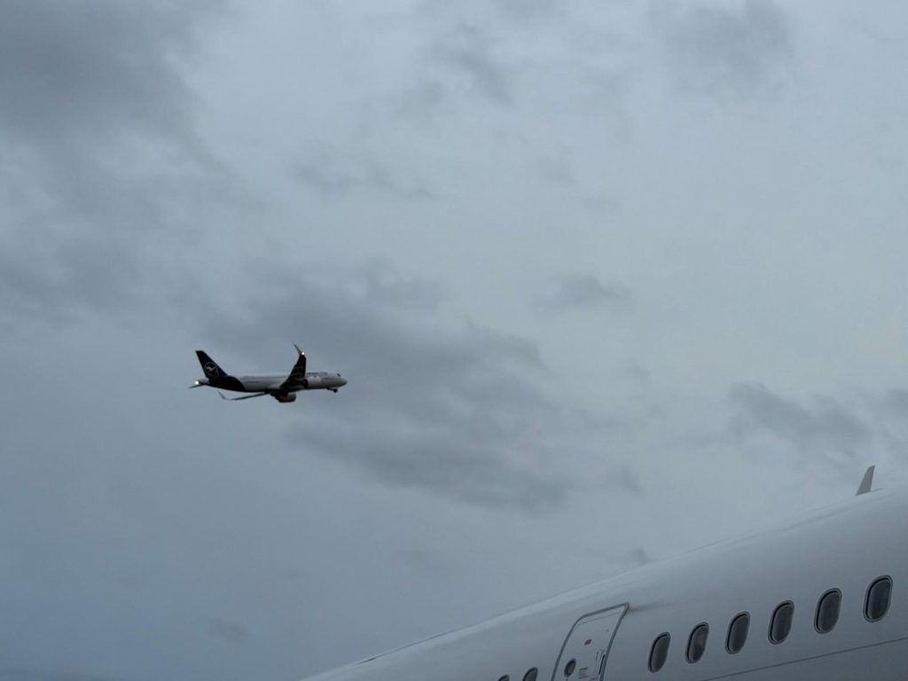 Livrările de combustibil pentru avioane din Arabia Saudită către Europa sunt mai mari dec&acirc;t &icirc;nainte de &icirc;nchiderea Str&acirc;mtorii Hormuz
 - poza 1