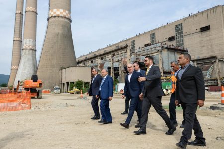 Ilie Bolojan: Centrala de la Mintia, realizată în proporție de peste 83%. Va fi cea mai mare centrală pe gaz construită pe un singur amplasament din Uniunea Europeană - poza 1