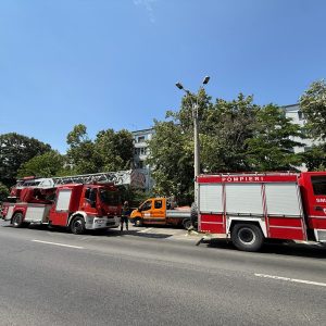 Scurgere de gaz pe Strada Postăvarul din București. Zeci de locatari evacuați preventiv (ISU) - poza 1