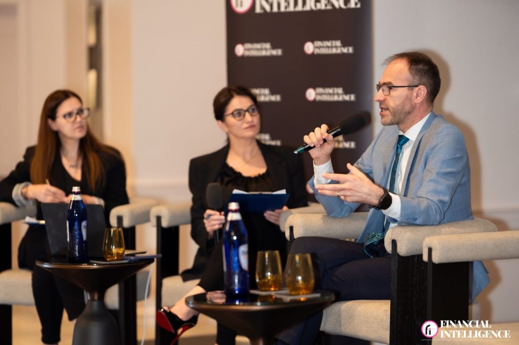 Cătălin Giulescu, preşedintele ADR: &rdquo;Suntem &icirc;n era digitală, informația trebuie să circule. Trebuie să reg&acirc;ndim modul &icirc;n care privim lucrurile, trebuie să &icirc;nvățăm &icirc;n realitate să ne transformăm&rdquo;
 - poza 1