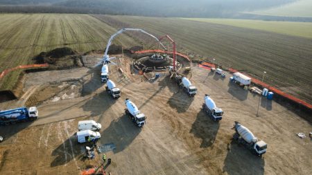 HELLENiQ Renewables va fi gazda evenimentului anual Wind Open Day, organizat de Asociația Rom&acirc;nă pentru Energie Eoliană &icirc;n parcul său eolian din județul Galați
 - poza 1