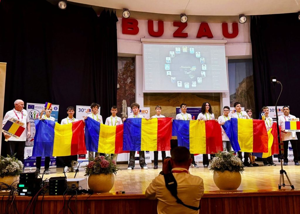Rom&acirc;nia a obţinut locul I la Olimpiada Balcanică de Matematică pentru juniori
 - poza 1