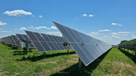 Ministerul Mediului a pus în consultare publică proiectul Ghidului de finanţare a bateriilor pentru sisteme fotovoltaice - poza 1