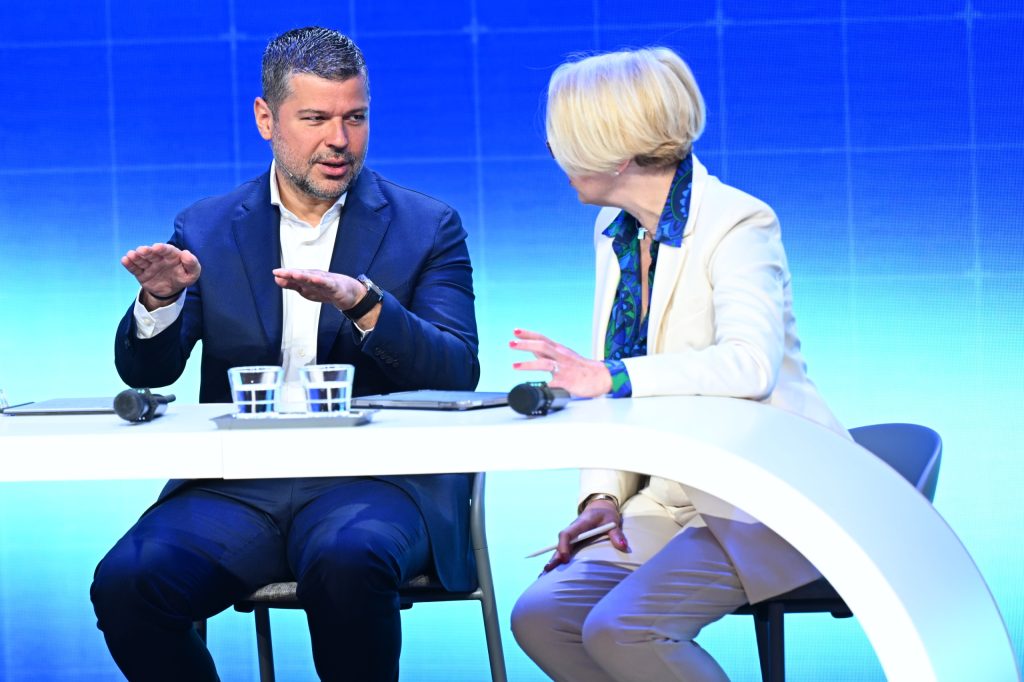Georgios Stassis (PPC): Europa are o oportunitate uriașă &icirc;n inteligența artificială, dar trebuie să &icirc;și păstreze datele &icirc;n Europa și să accelereze dezvoltarea centrelor de date
 - poza 1