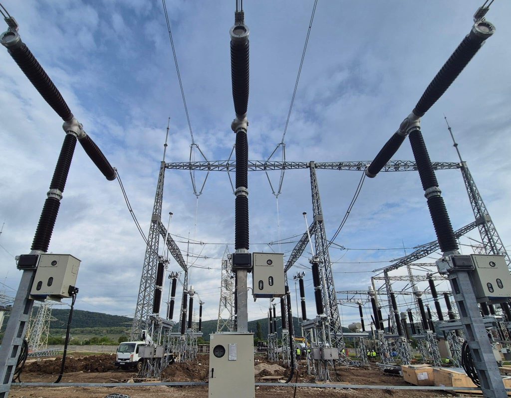 Transelectrica: Proba privind racordarea Centralei de la Mintia la sistem, finalizată cu succes
 - poza 1