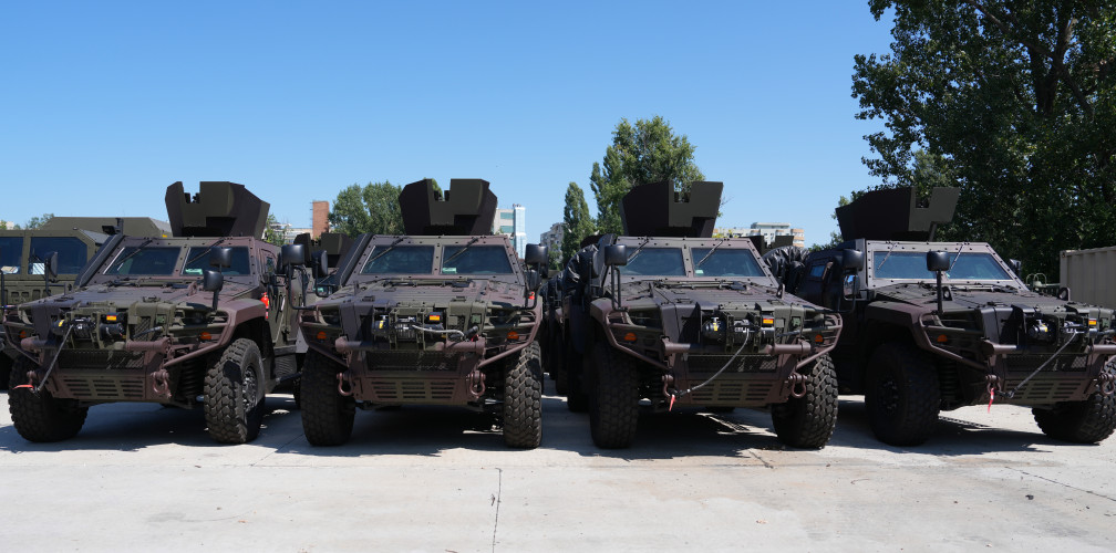 Primele 12 vehicule blindate COBRA II fabricate &icirc;n Rom&acirc;nia au fost recepționate de MApN
 - poza 1