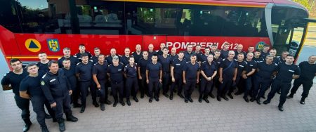 Un nou contingent de pompieri rom&acirc;ni pleacă &icirc;n Franța pentru continuarea misiunii de combatere a incendiilor de pădure
 - poza 1