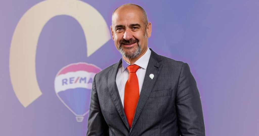 Piața imobiliară &icirc;n prima jumătate a anului 2026: ofertă mai mare, decizii mai lente, putere de negociere &icirc;n creștere (Analiză REMAX Rom&acirc;nia)
 - poza 1