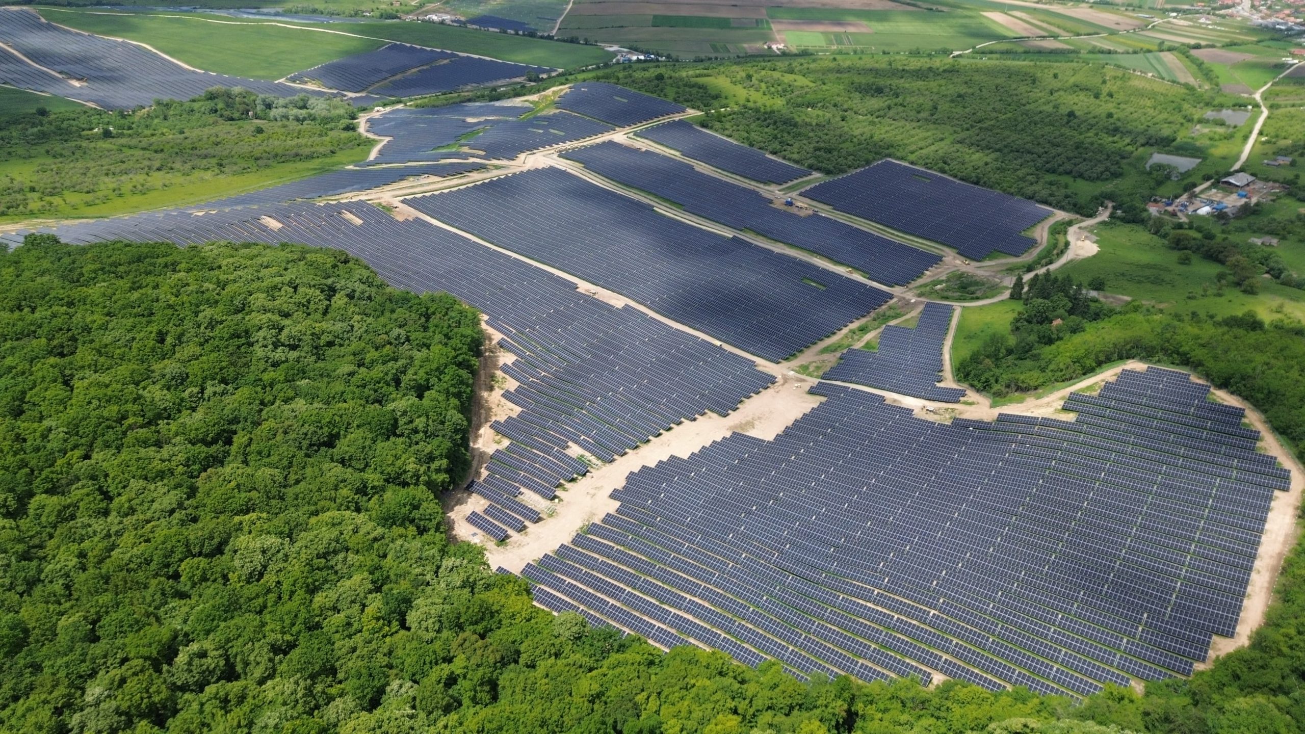Cristian Dragomir, CEO WALDEVAR Energy: „Viitorul nu mai înseamnă doar panouri fotovoltaice, ci flexibilitate energetică”
- poza 2