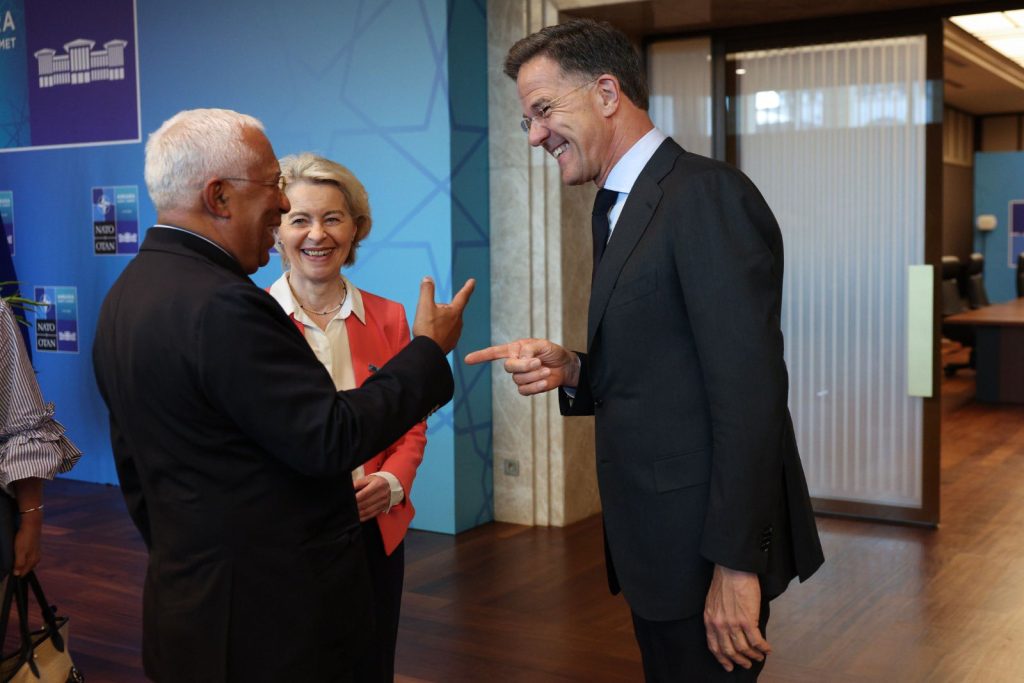 Antonio Costa afirmă că europenii se așteaptă ca summitul din Turcia să transmită un mesaj clar din partea NATO cu privire la securitatea europeană
 - poza 1