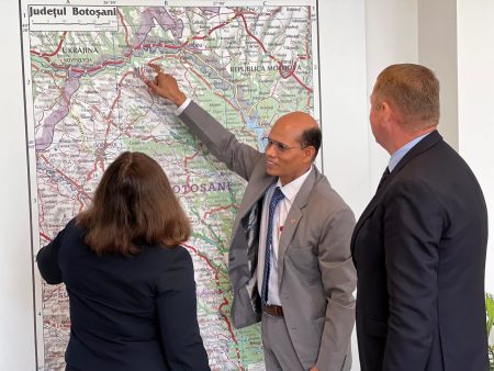 Ambasadorul Indiei în România s-a întâlnit cu reprezentanții autorităților județene din Botoșani - poza 1