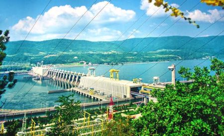 Virgil Popescu: Porţile de Fier 3 – Statul român va putea evalua în mod riguros implicarea României în acest proiect / Este esenţial să acţionăm cu maximă prudenţă, astfel încât să nu fie afectată infrastructura energetică existentă - poza 1
