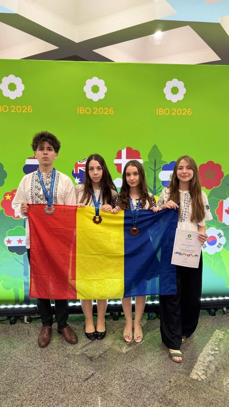 România a obținut o medalie de argint, două de bronz și un premiu special, la Olimpiada Internațională de Biologie 2026 - poza 1