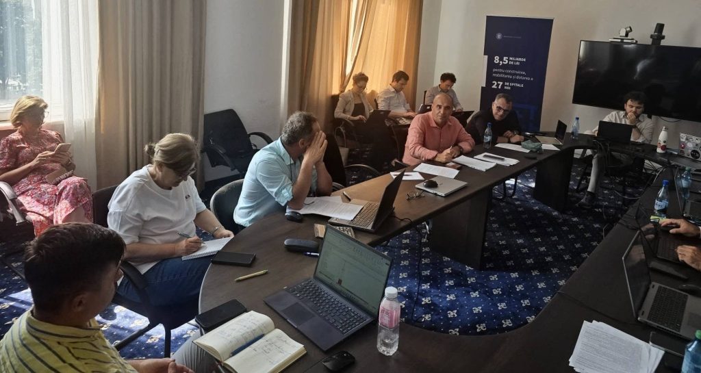 SANITAS, după opt ore de discuții la Ministerul Sănătății: Peste 40% dintre angajați ar răm&acirc;ne pe sume compensatorii; proiectul legii salarizării &bdquo;aduce pierderi de venituri&rdquo;
 - poza 1