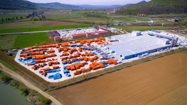 TeraPlast finalizează achiziția fabricii de sisteme din polietilenă din Spania
 - poza 1