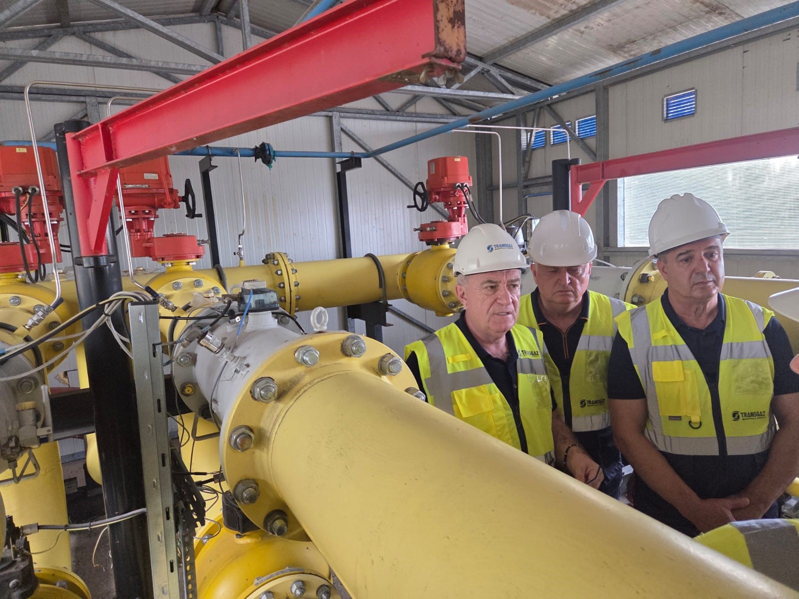 Transgaz avansează cu proiectul strategic Ghercești&ndash;Jitaru. Ion Sterian, directorul general Transgaz, a verificat stadiul lucrărilor la investiția de 374 milioane de lei
 - poza 3